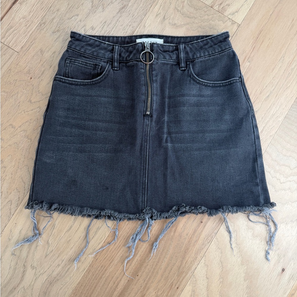 PacSun | Charcoal Frayed Mini Skirt Size 26